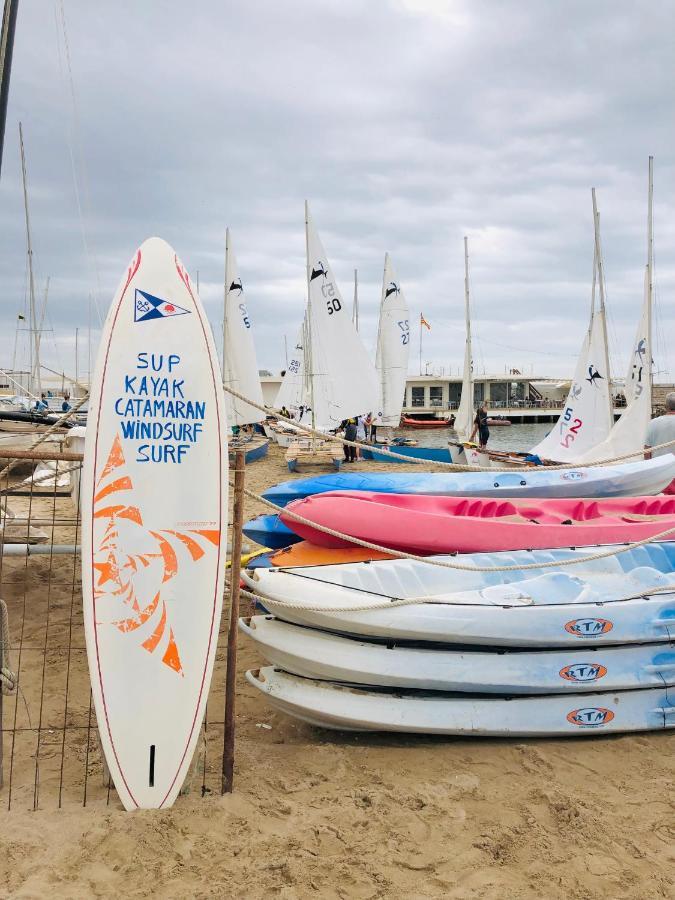 Love Sitges & Beach المظهر الخارجي الصورة